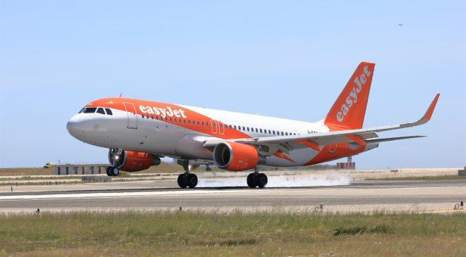 easyjet napoli inghilterra