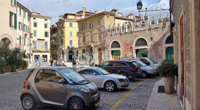 parcheggio piazzetta pescheria