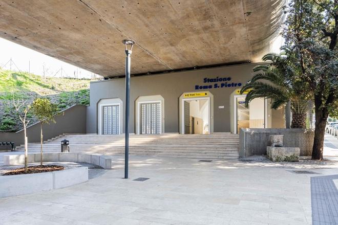 stazione San Pietro Roma Giubileo 2025