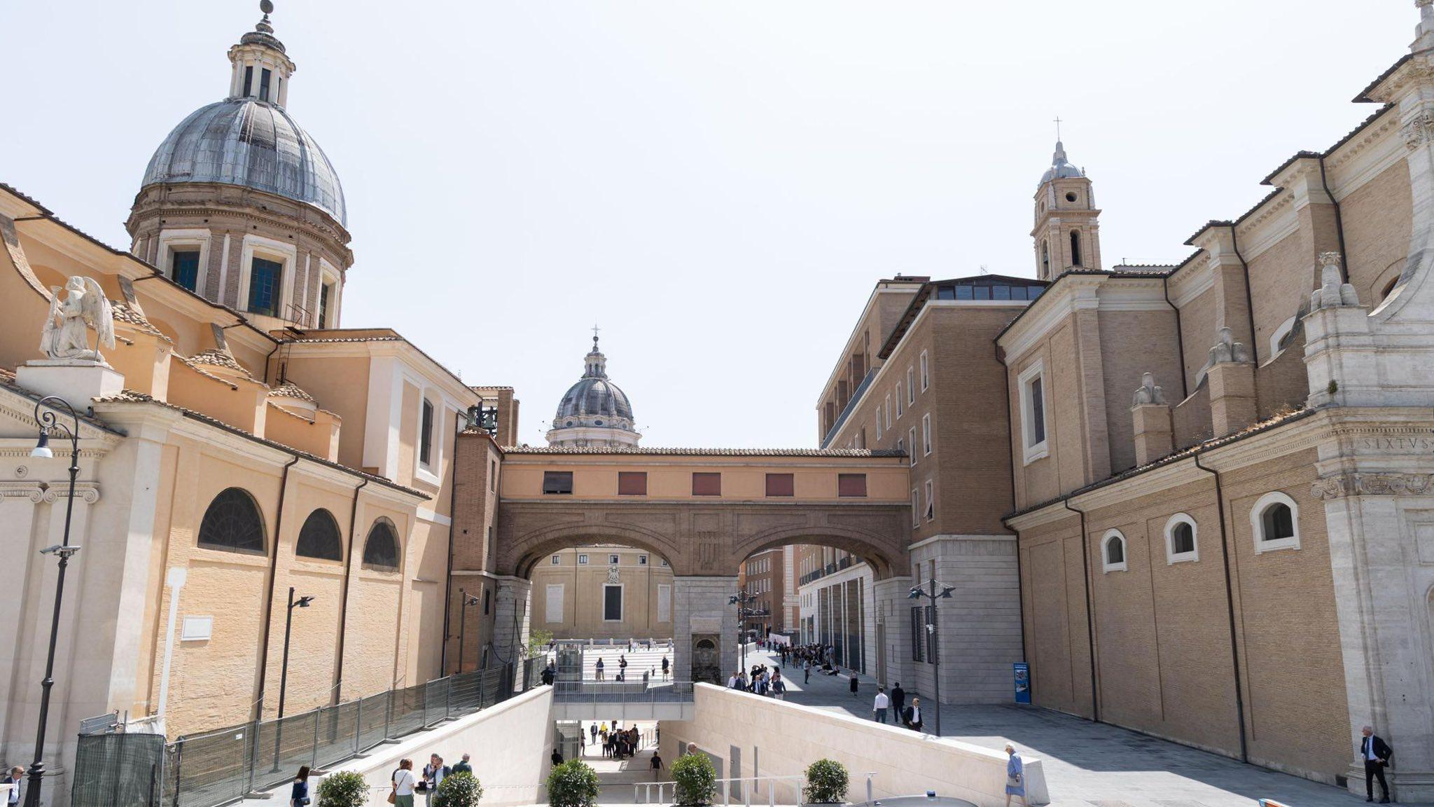 restyling piazza augusto imperatore roma 4