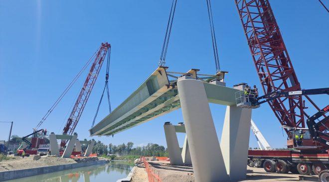 Viadotto SP07 Asti Cuneo: sollevata la prima campata da 65 metri