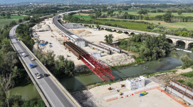 Posato il Viadotto Calore sulla linea Napoli-Bari
