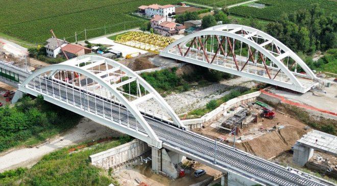AV Verona-Padova: installato ponte ad arco VI09B