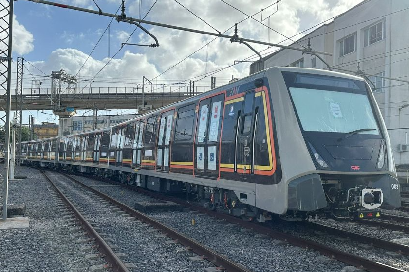 treno caf piscinola aversa napoli