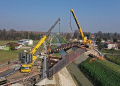 La posa del ponte sul Muson dei Sassi a Loreggia