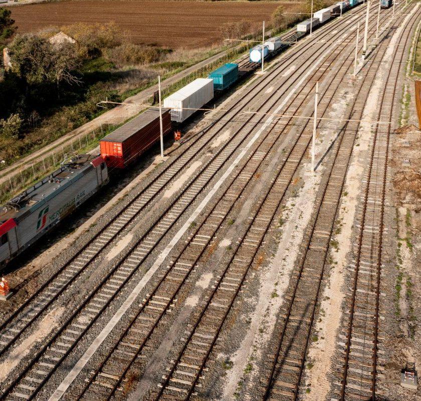 FS LOGISTIX_LOGTAINER